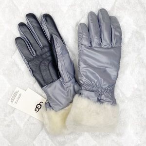 UGG Genuine Dyed Shearling Trim Tech Gloves - New